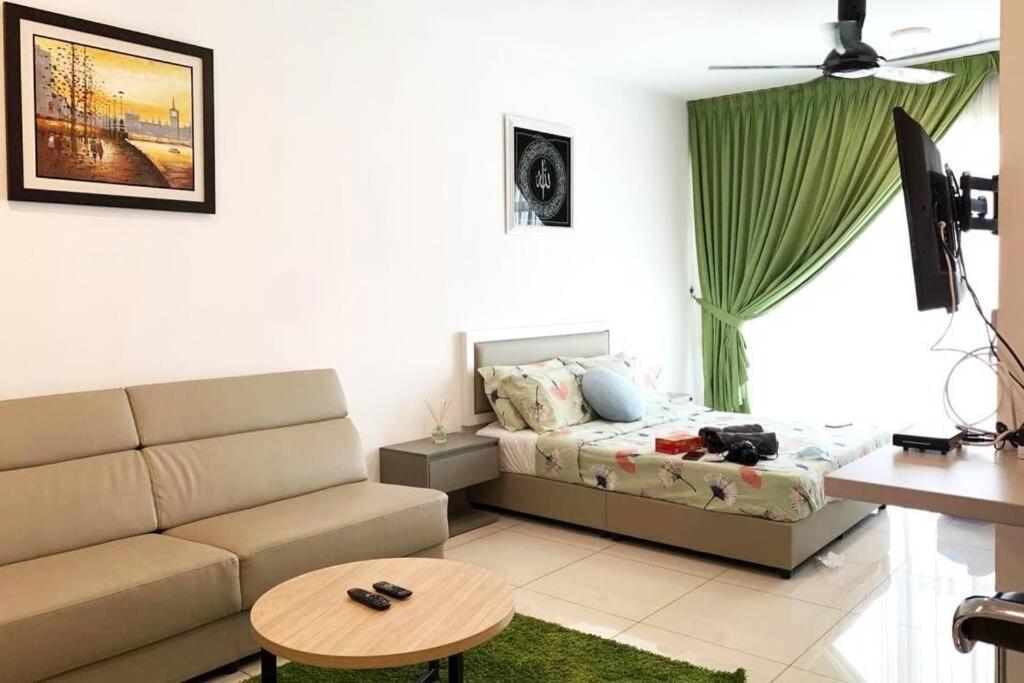 ZY Studio @ EVO SOHO Bangi [ASTRO WiFi NETFLIX] Eksteriør billede